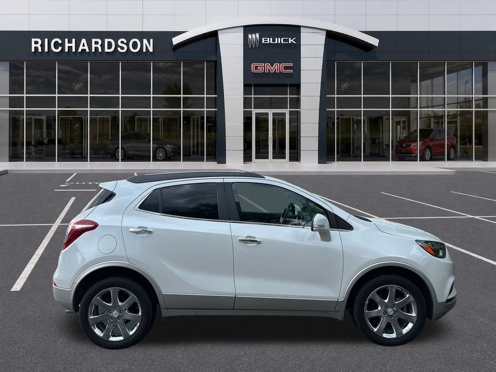 Used 2020 Buick Encore Essence w/ Experience Buick Package AWD/4WD image 7