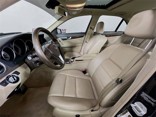 Used 2014 Mercedes-Benz C 300 4MATIC Sedan image 10
