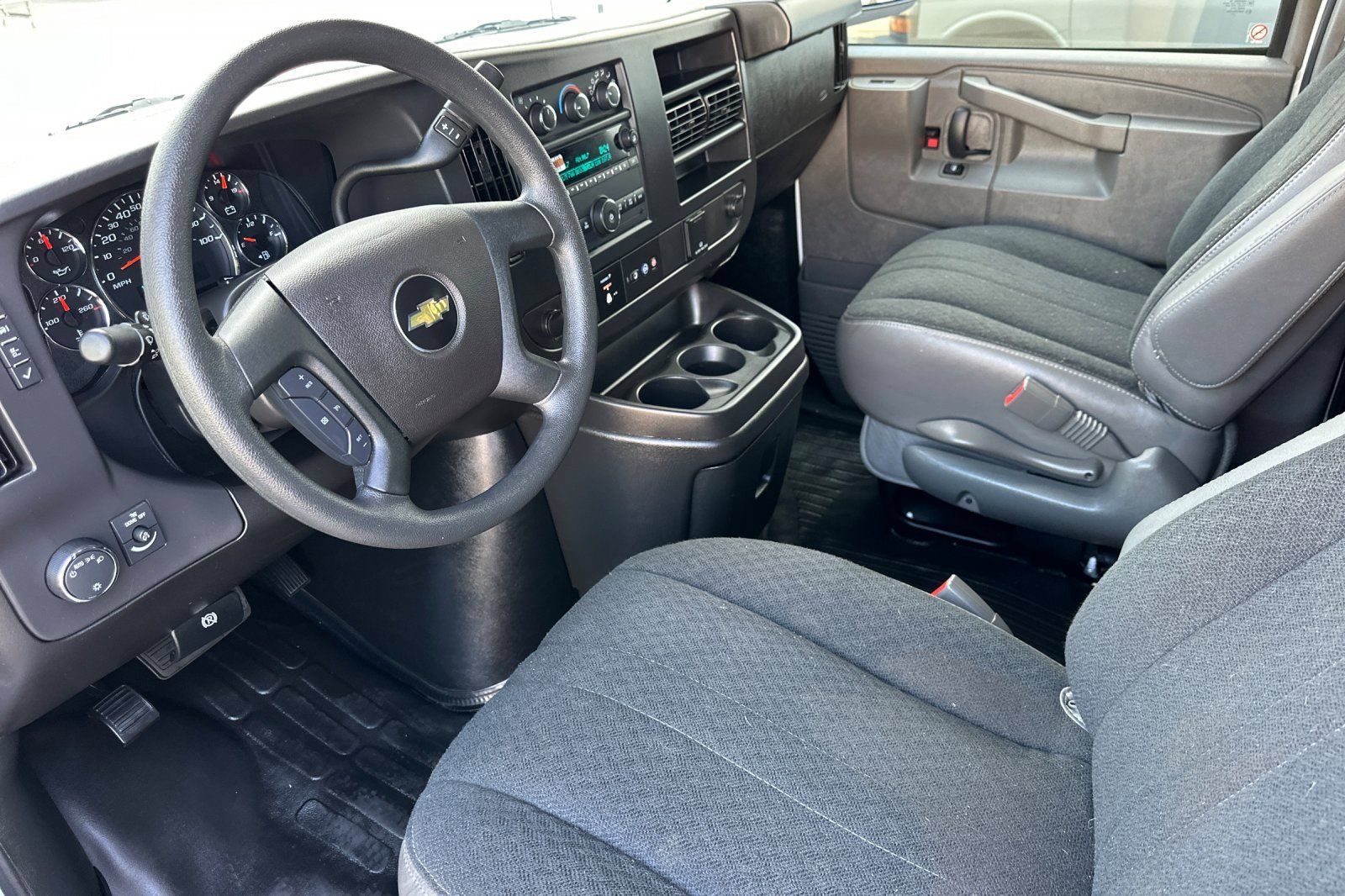 Used 2025 Chevrolet Express 2500 w/ Driver Convenience Package RWD image 10