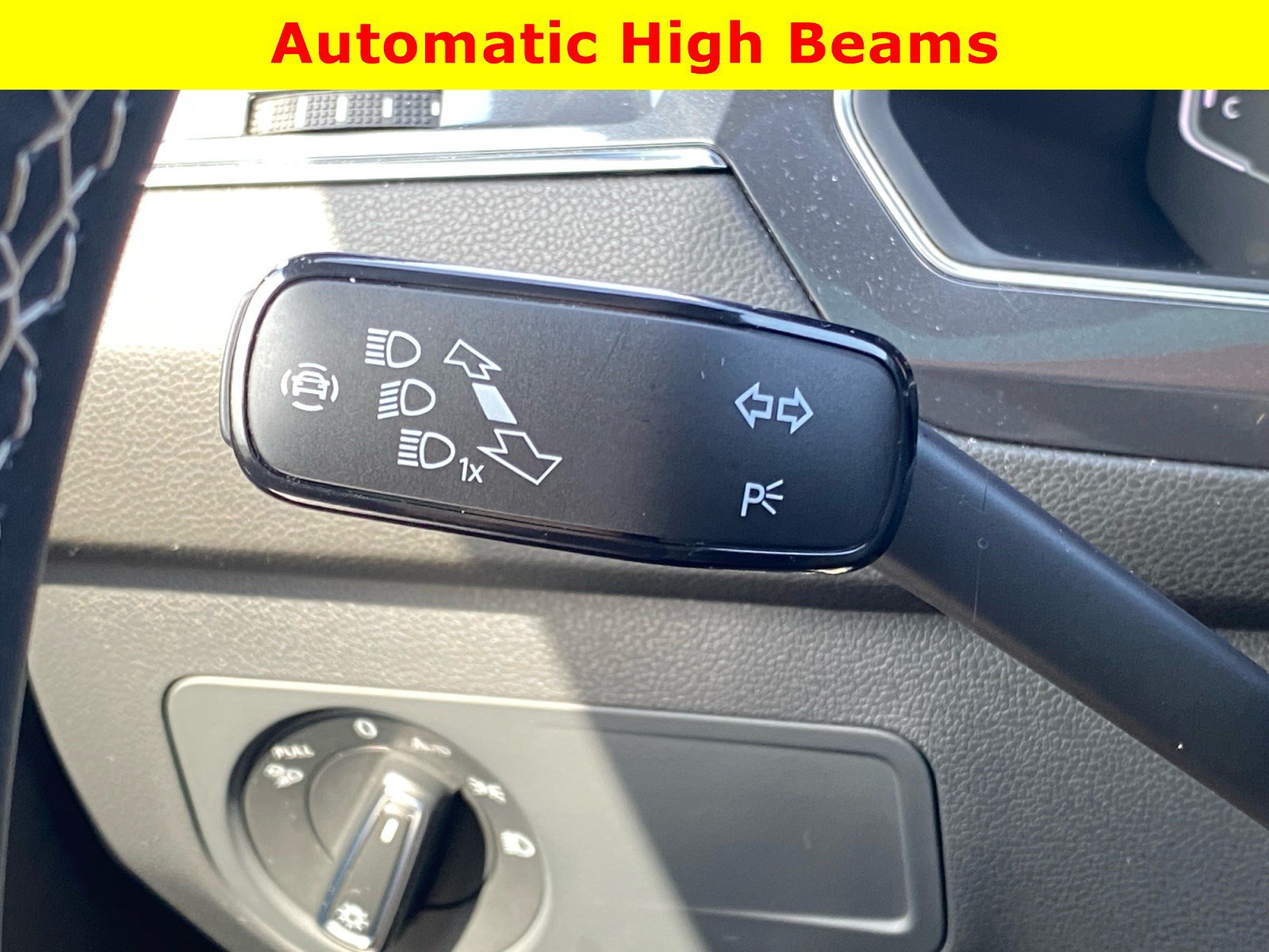 Used 2023 Volkswagen Tiguan SEL R-Line AWD/4WD image 19