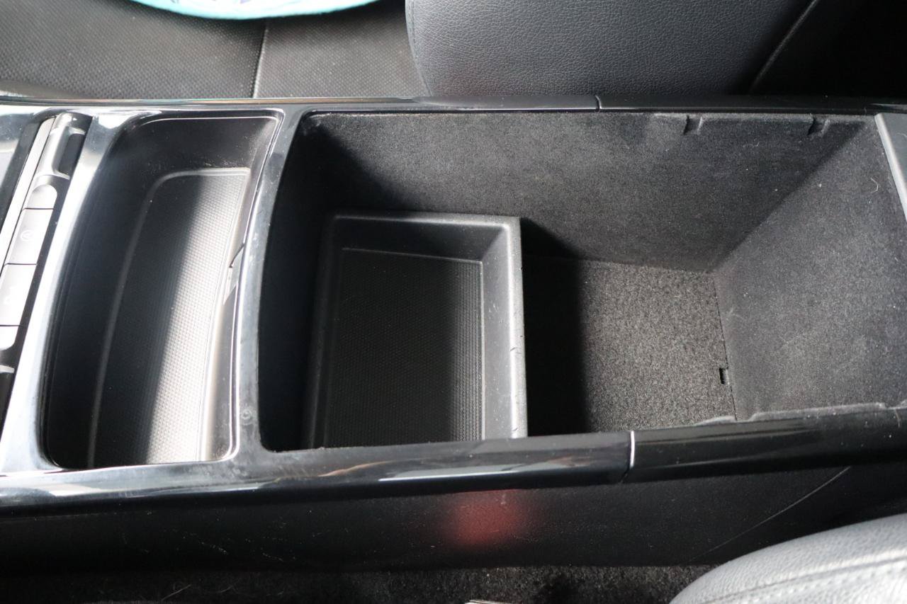 Used 2018 Kia Stinger Premium RWD image 23