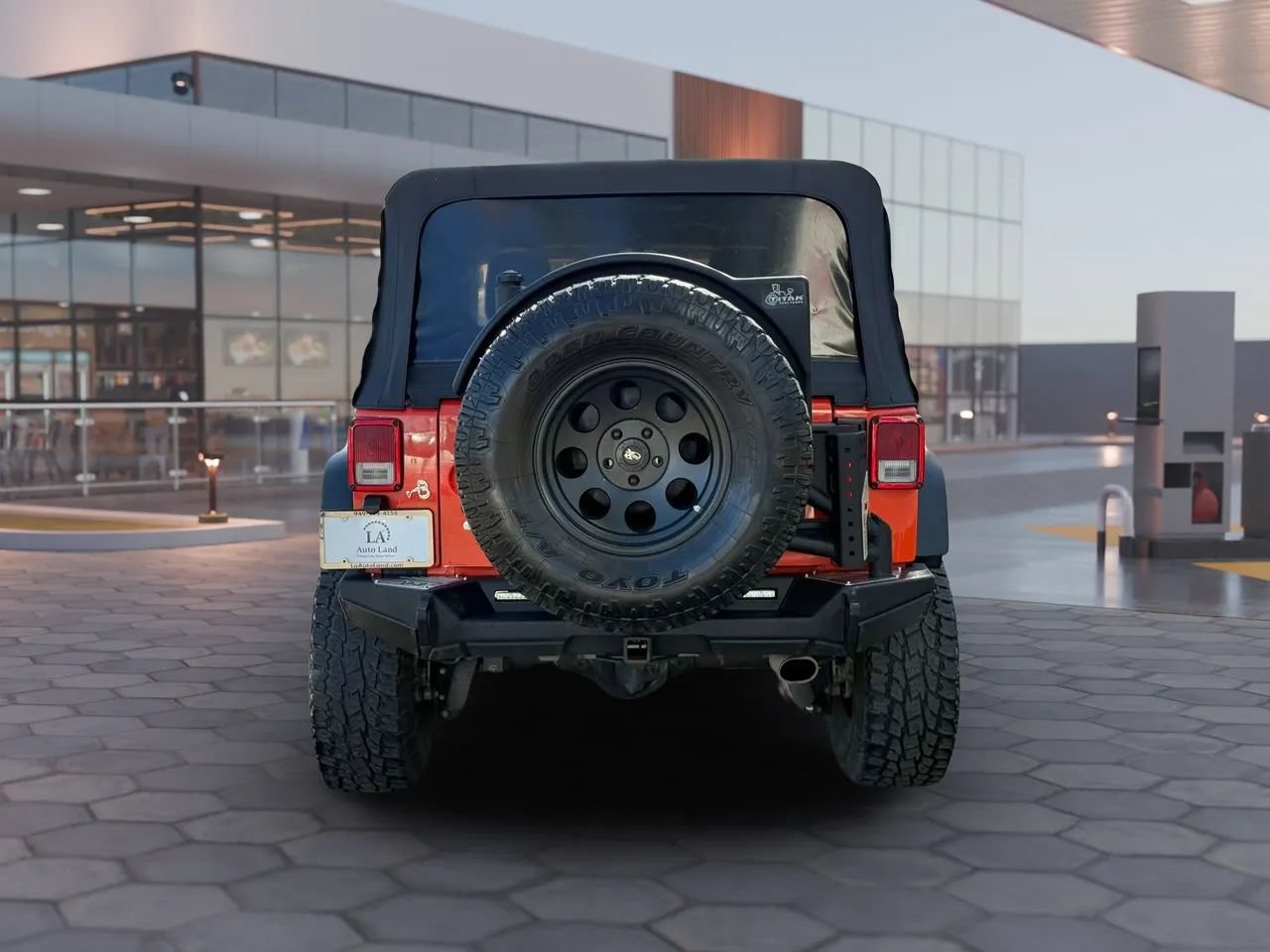 Used 2015 Jeep Wrangler Unlimited Rubicon AWD/4WD image 5