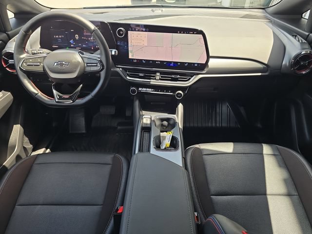 Certified 2025 Chevrolet Equinox EV RS FWD image 11