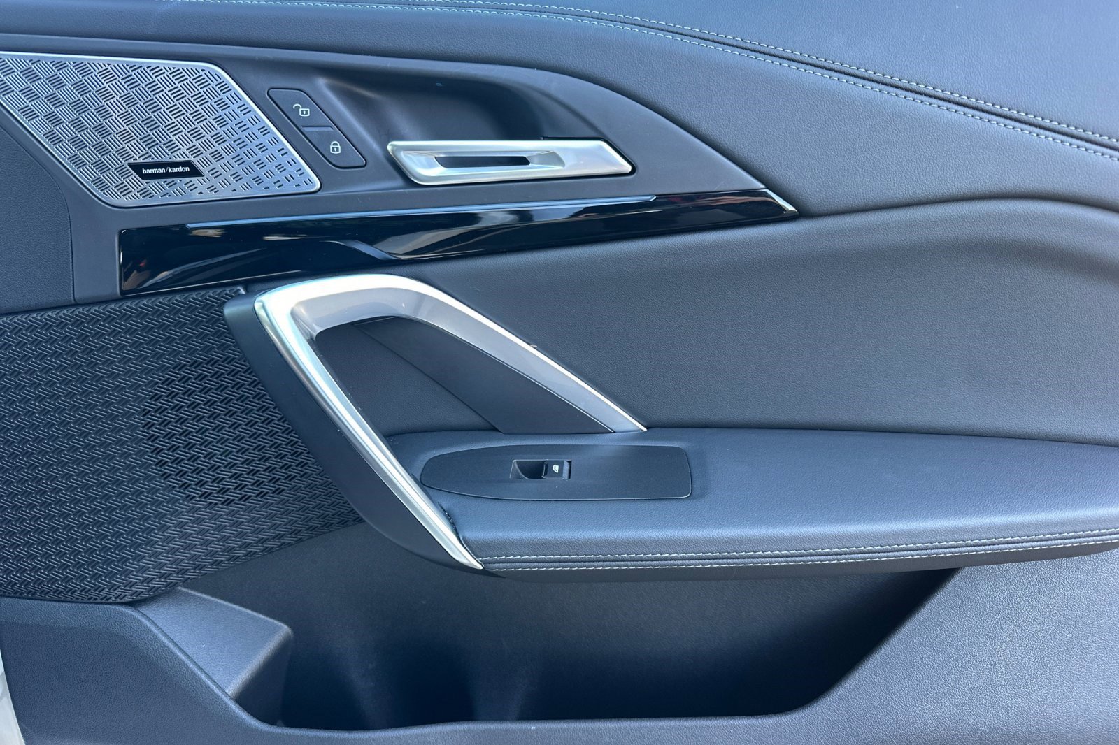 Used 2025 BMW X1 xDrive28i w/ Convenience Package image 22