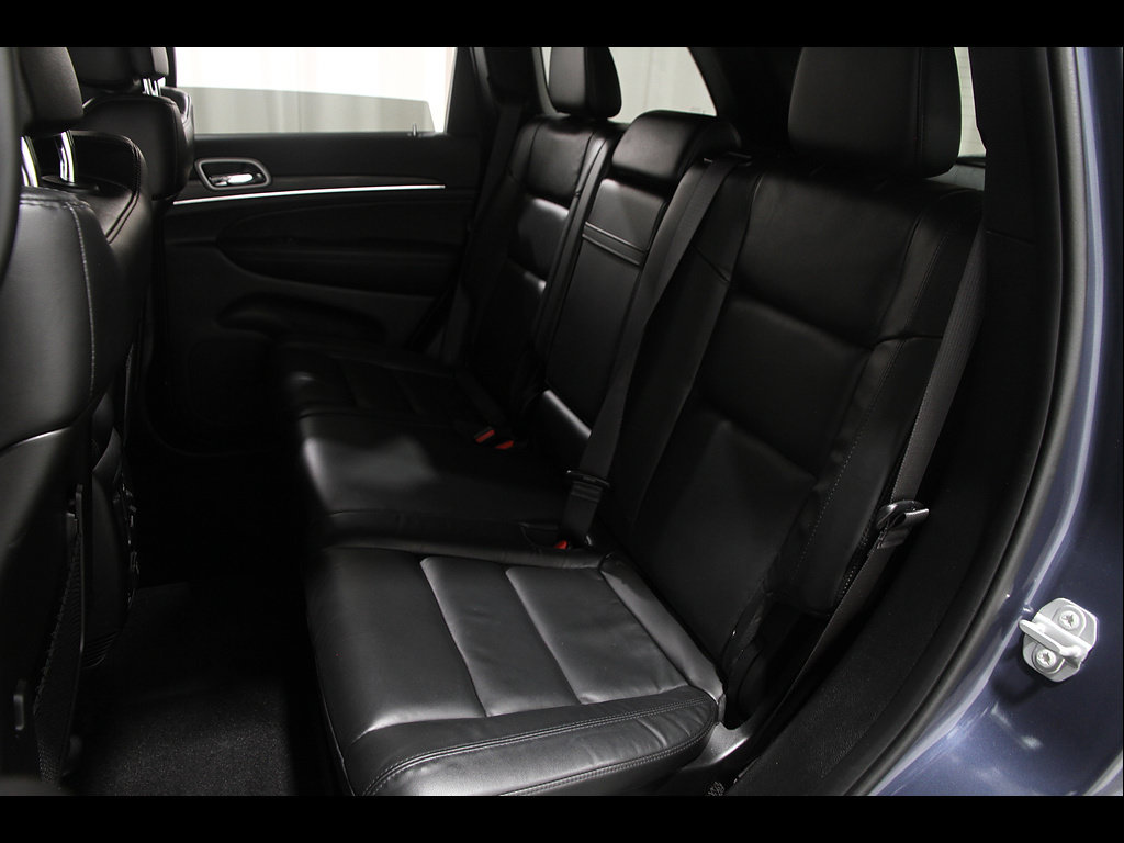 Used 2021 Jeep Grand Cherokee Limited AWD/4WD image 21