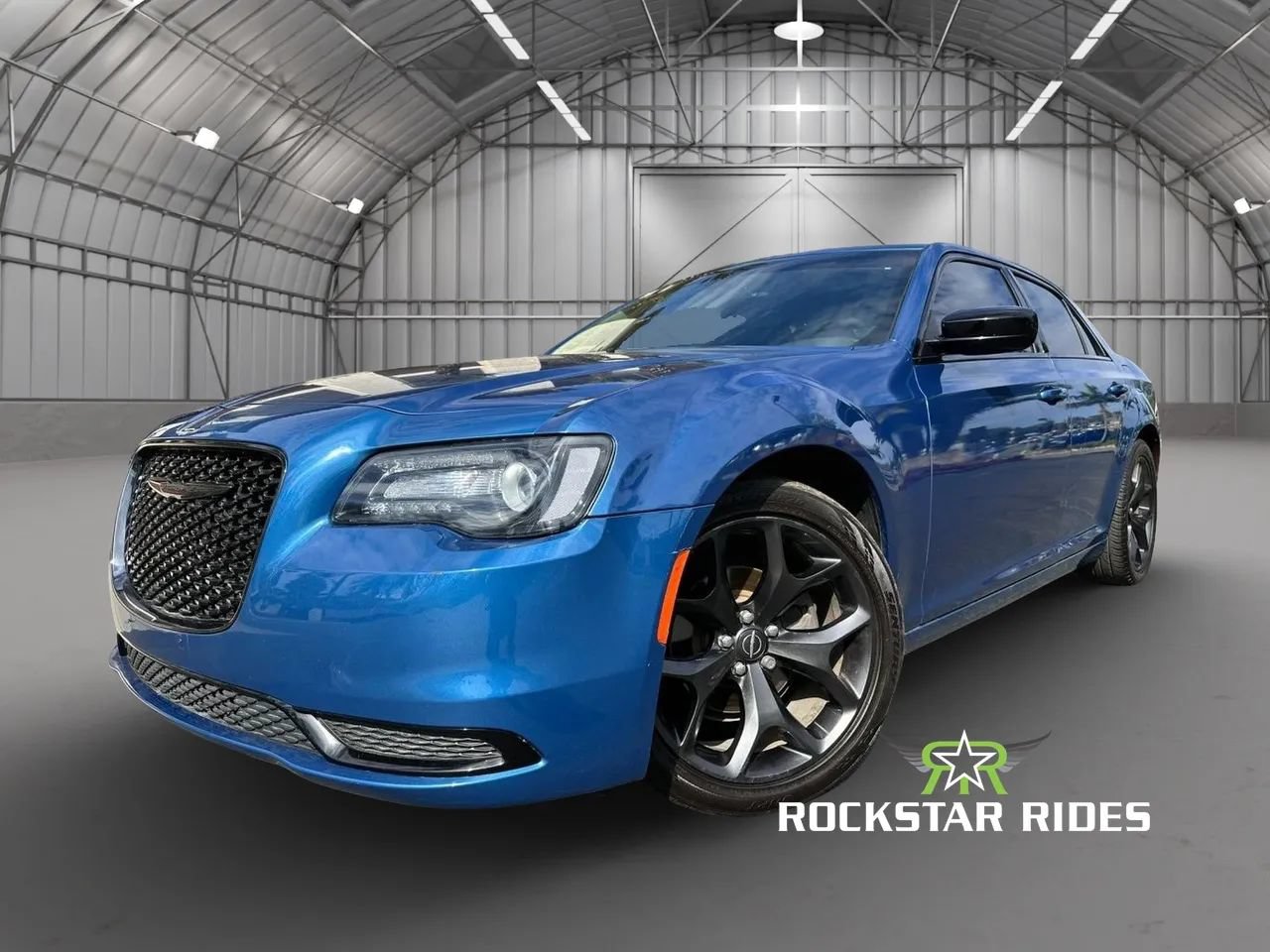 Used 2021 Chrysler 300 Touring w/ Sport Appearance Package RWD image 15