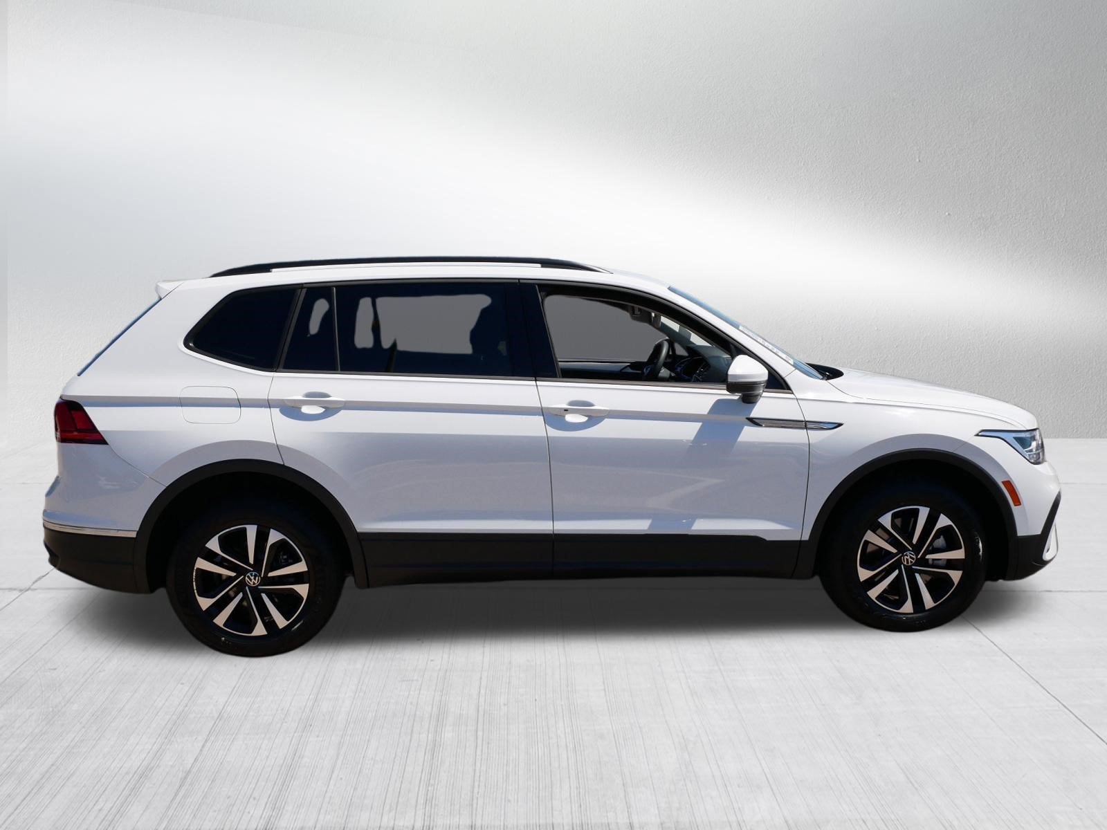 Certified 2022 Volkswagen Tiguan S AWD/4WD image 8