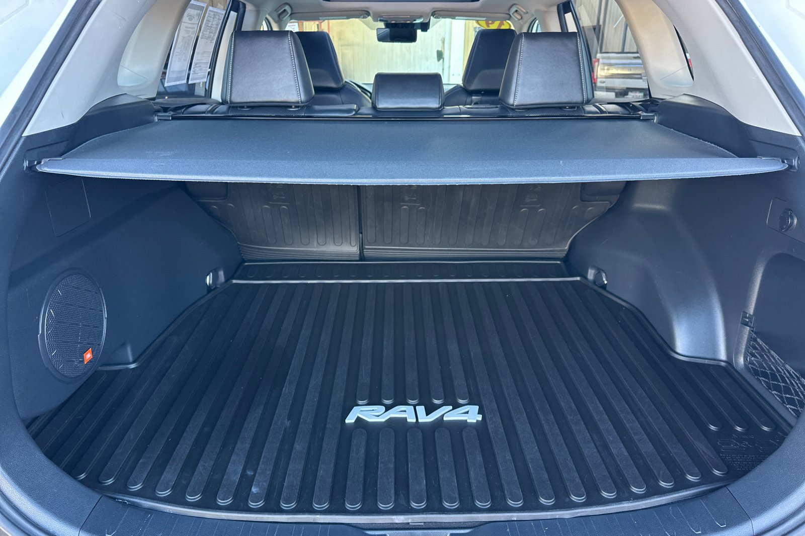 Used 2019 Toyota RAV4 Limited w/ Advanced Technology Package AWD/4WD image 14