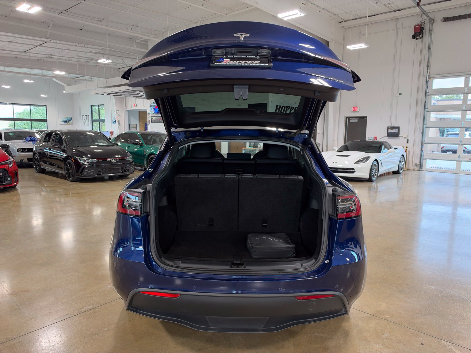 Used 2022 Tesla Model Y Long Range AWD/4WD image 39