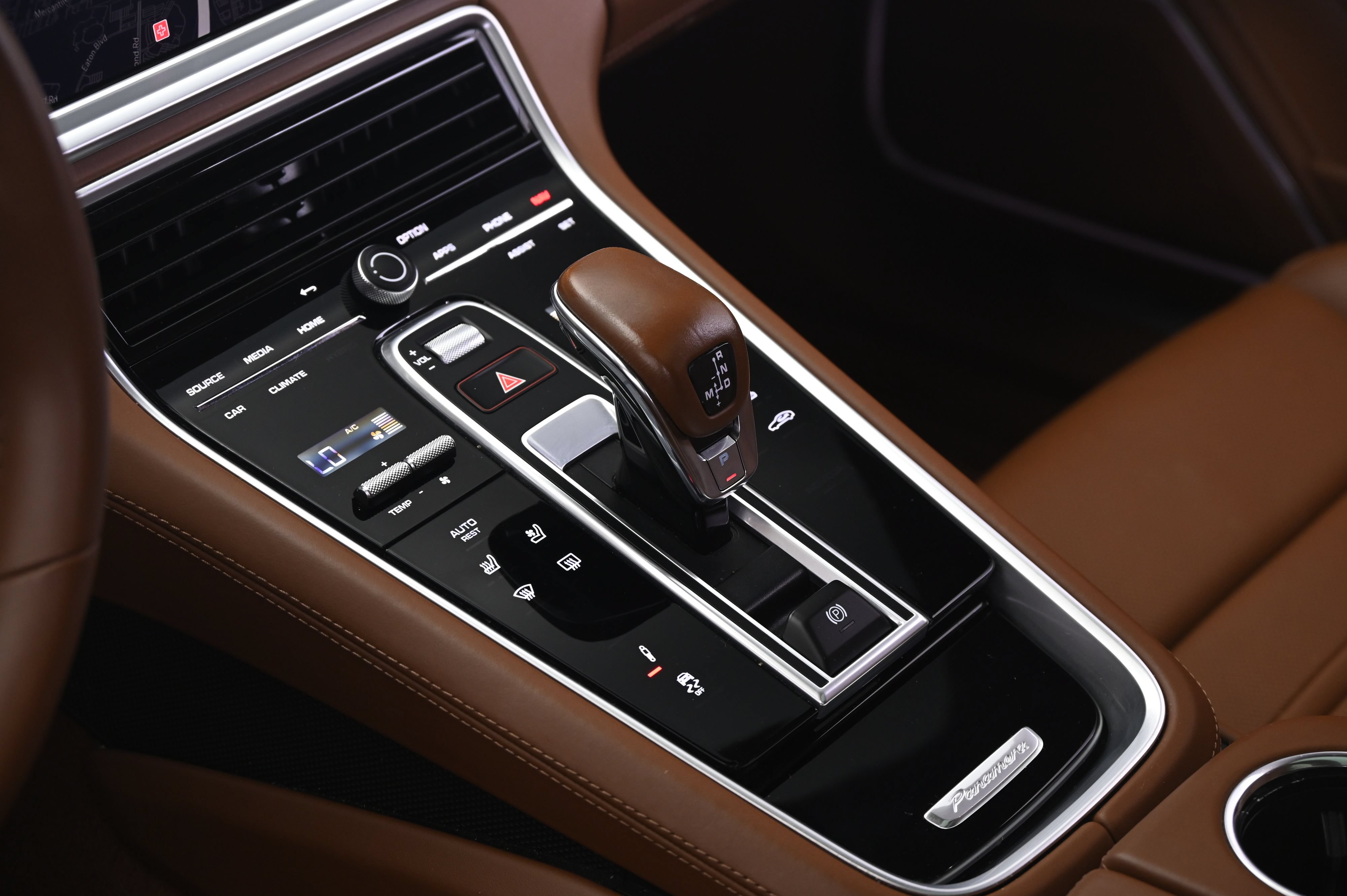 Certified 2023 Porsche Panamera 4S AWD/4WD image 34