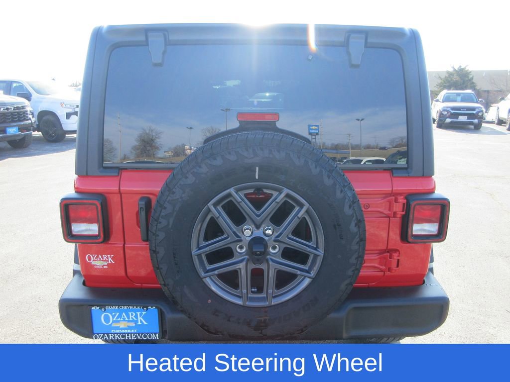 Used 2025 Jeep Wrangler Sport S image 4