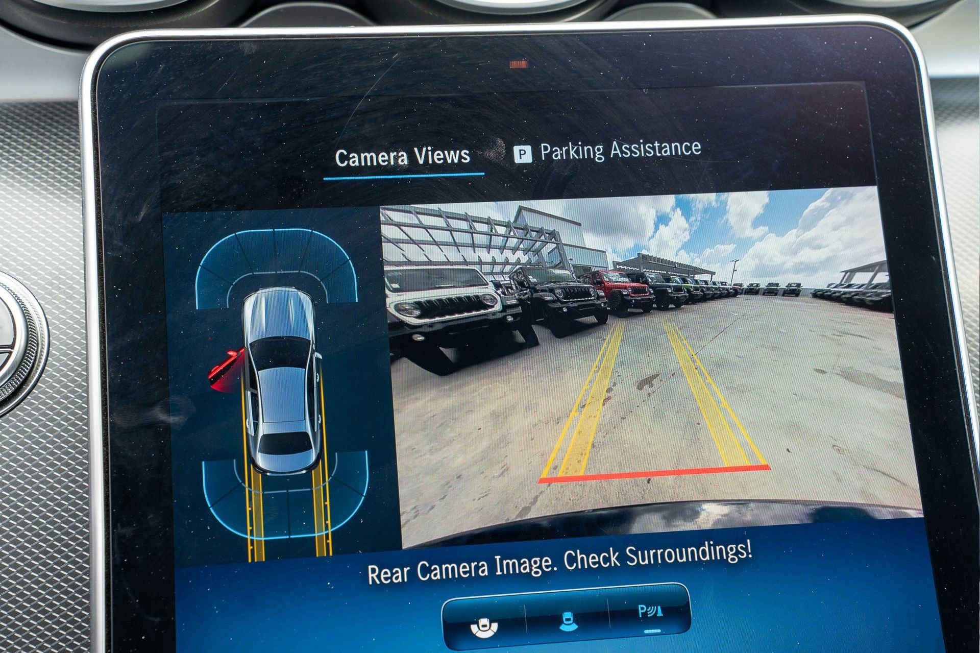 Used 2025 Mercedes-Benz C 300 4MATIC Sedan image 33