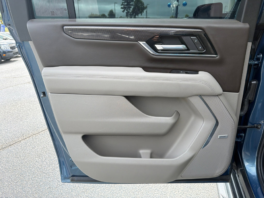 Used 2025 GMC Yukon XL Elevation w/ Technology Package RWD image 22
