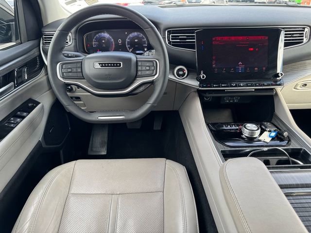 Used 2024 Jeep Wagoneer Series II w/ Flexible Seating Group image 12