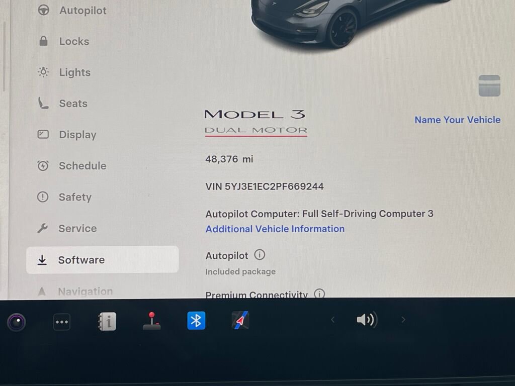 Used 2023 Tesla Model 3 Performance image 3