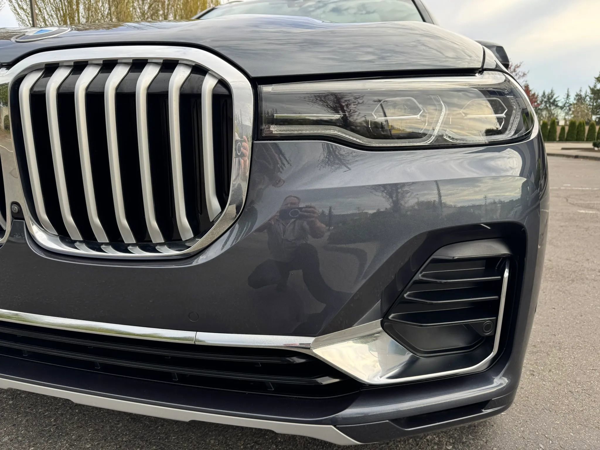 Used 2022 BMW X7 xDrive40i w/ Premium Package image 14