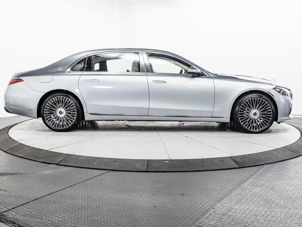 Used 2024 Mercedes-Benz Maybach S 580 4MATIC image 38