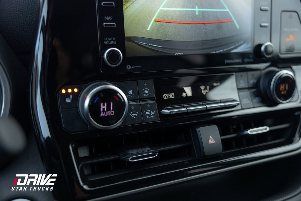 Used 2021 Toyota Highlander XLE image 36