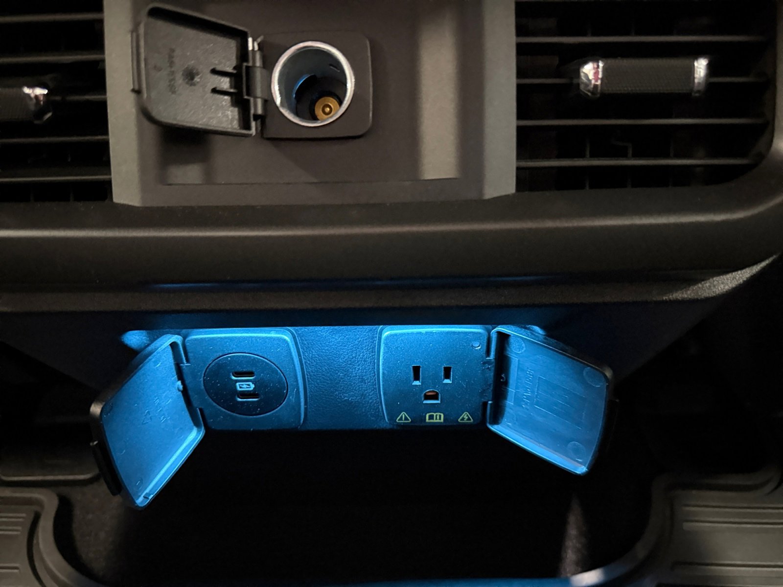 Used 2024 Ford F150 XLT w/ FX4 Off-Road Package AWD/4WD image 38