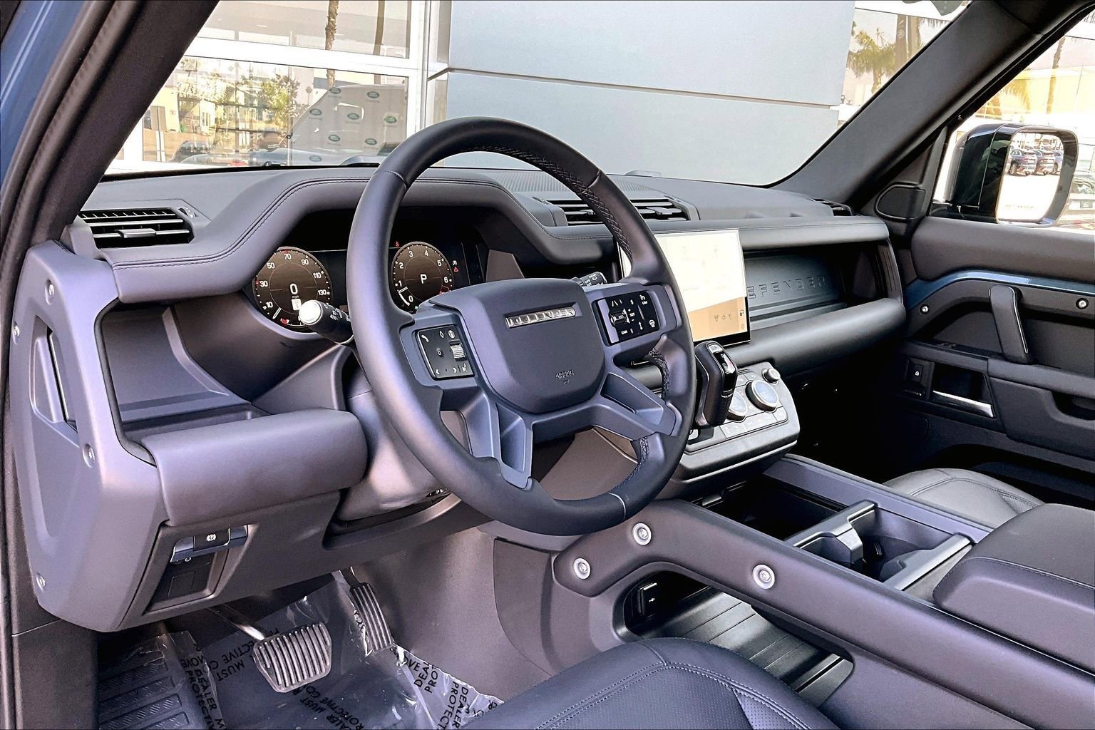 Certified 2025 Land Rover Defender 110 S AWD/4WD image 14