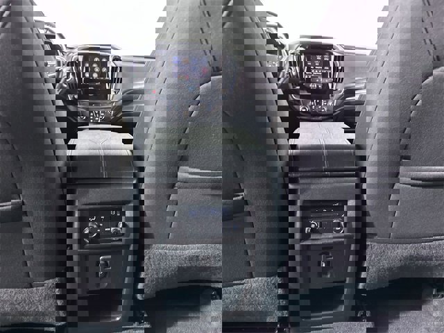 Used 2023 Chevrolet Traverse LT image 22