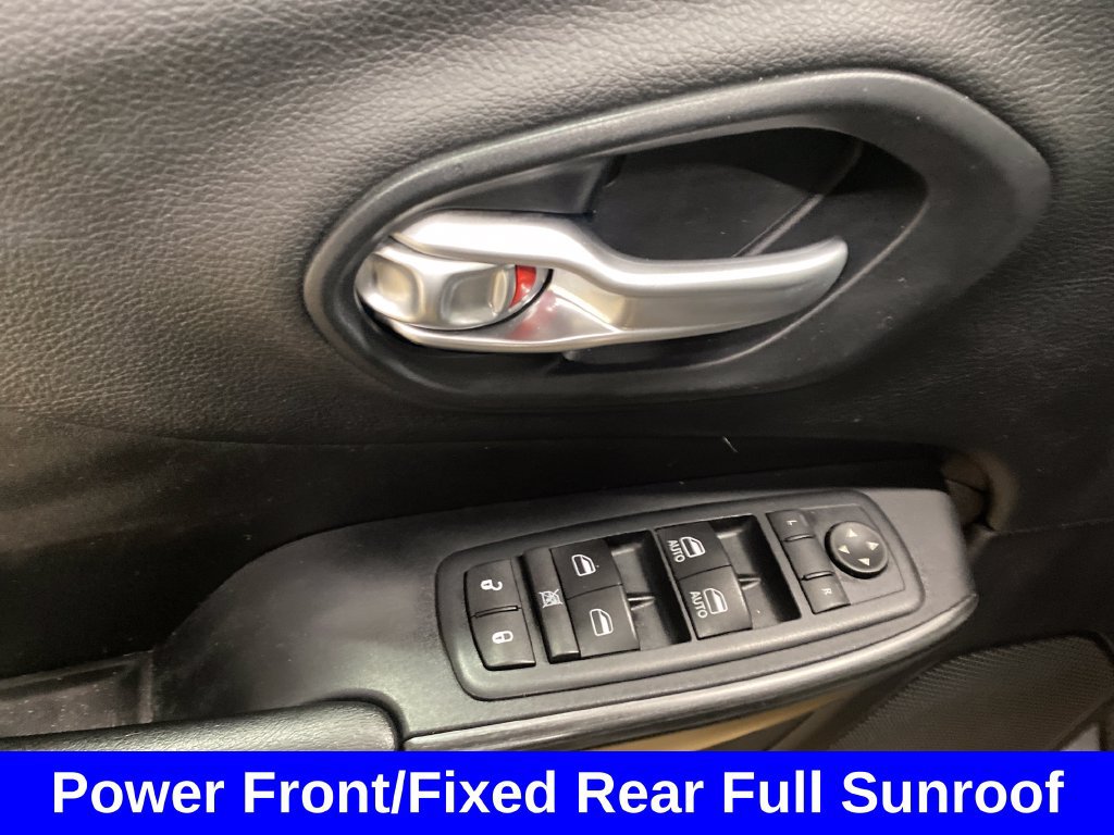 Used 2022 Jeep Compass Limited AWD/4WD image 10