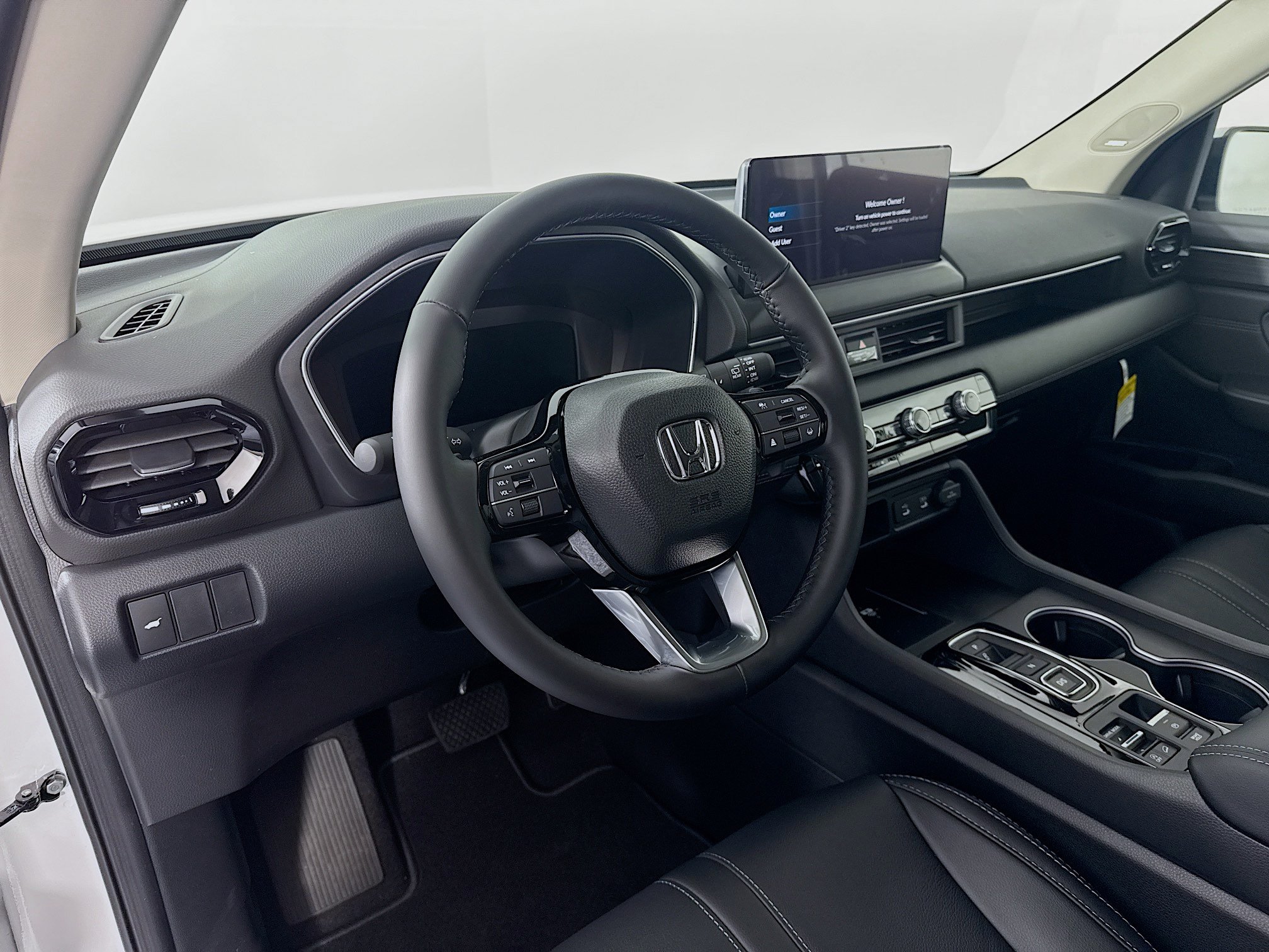 New 2026 Honda Pilot Touring image 9