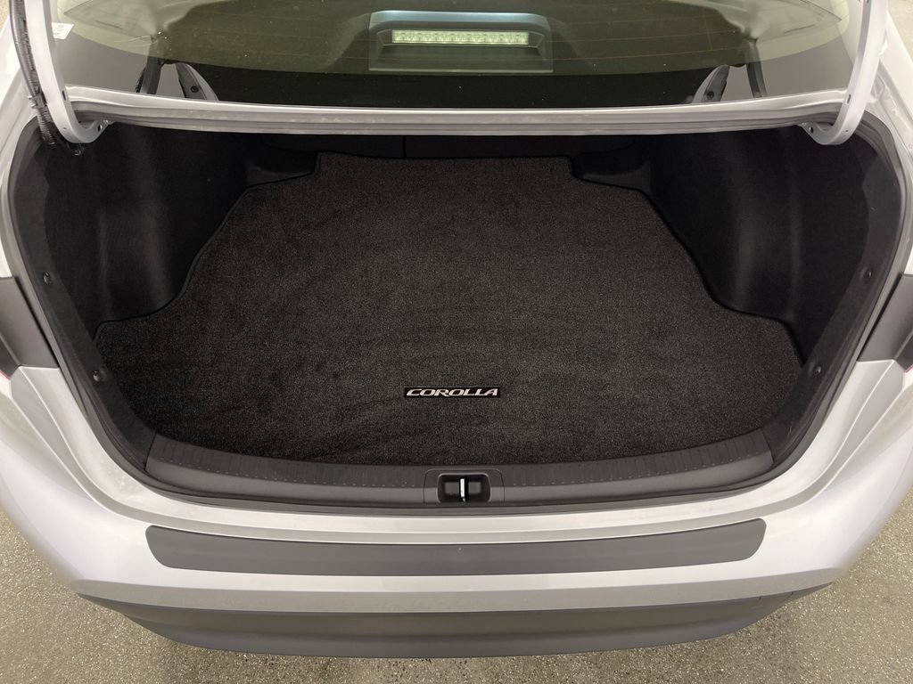 Certified 2026 Toyota Corolla LE w/ Carpet Mat Package (TMS) FWD image 10