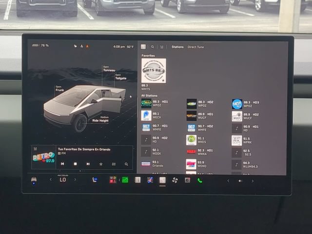 Used 2024 Tesla Cybertruck AWD Crew Cab image 18