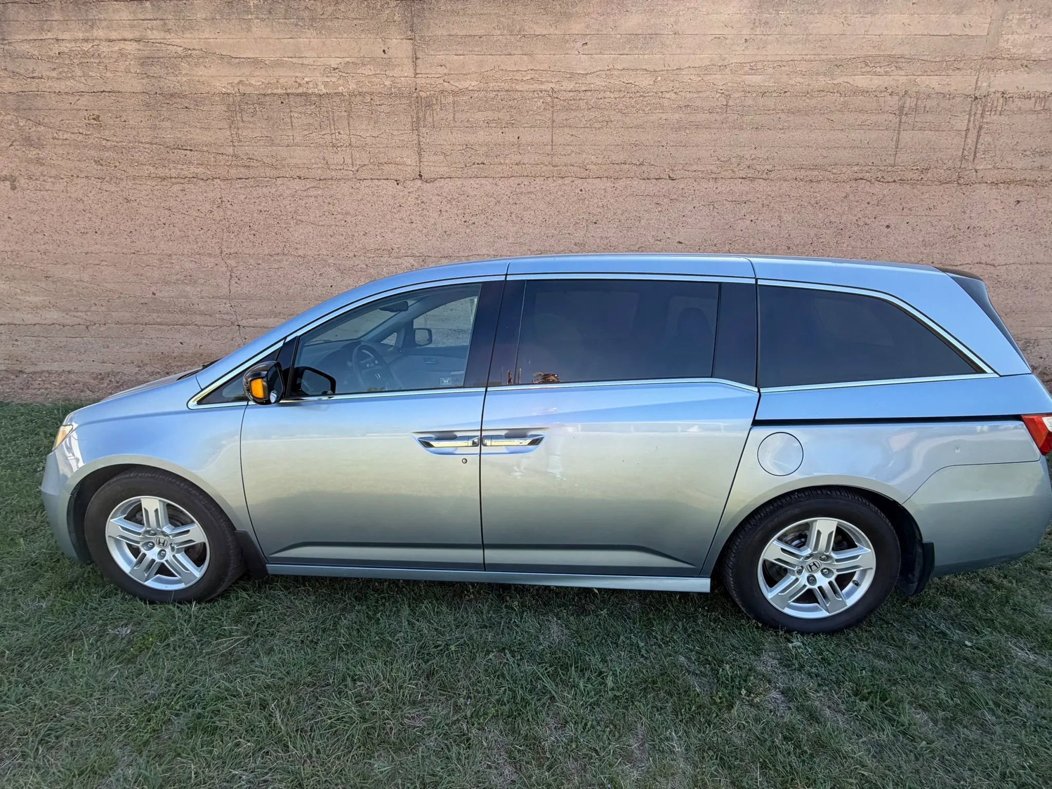 Used 2012 Honda Odyssey Touring Elite