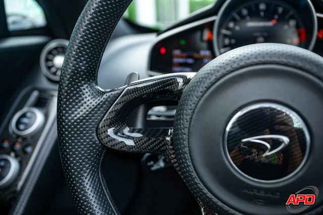 Used 2015 McLaren 650S Spider image 68