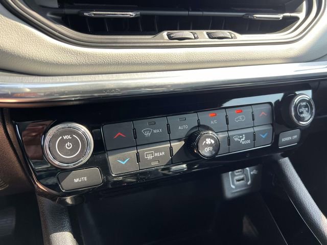 Certified 2023 Jeep Compass Limited image 21