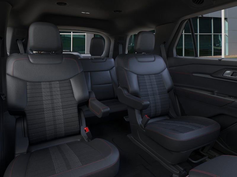 Used 2025 Ford Explorer ST-Line w/ Premium Package RWD image 12