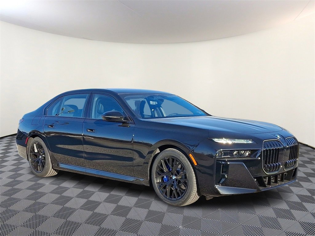 New 2026 BMW 760i xDrive w/ Executive Package