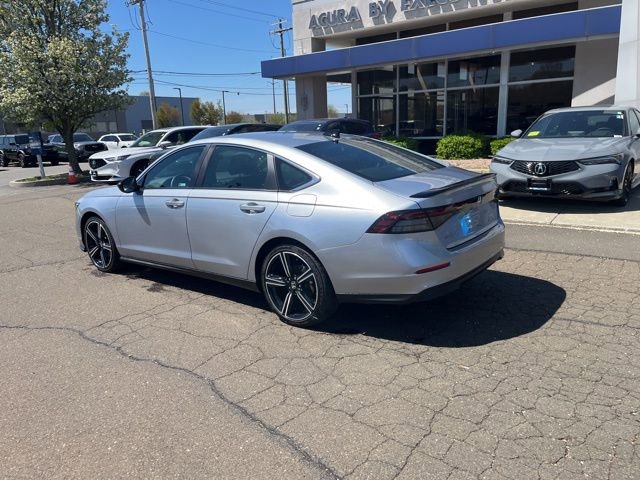 Used 2025 Honda Accord Sport image 9