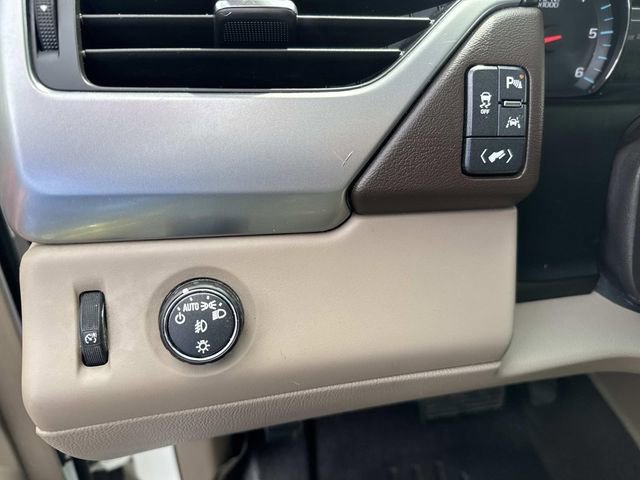 Used 2016 Chevrolet Suburban LT w/ Luxury Package image 26