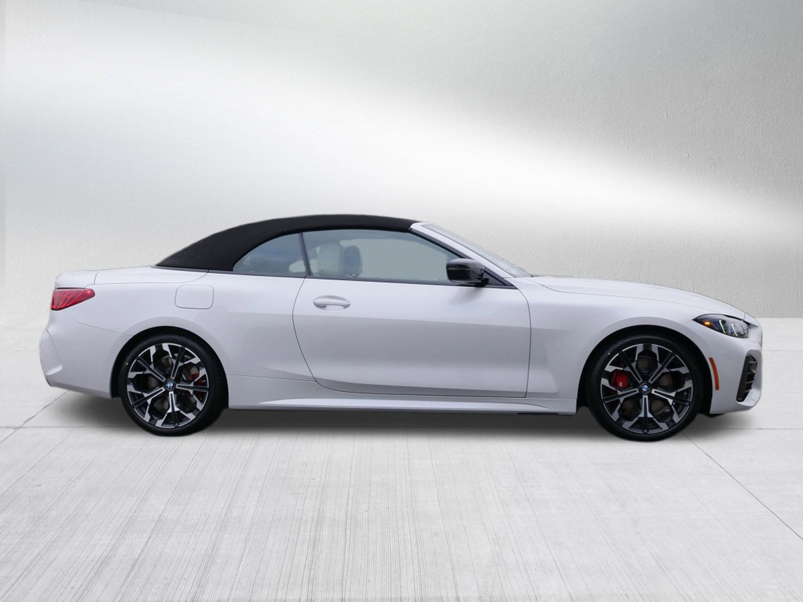 New 2026 BMW 430i Convertible w/ M Sport Package image 2