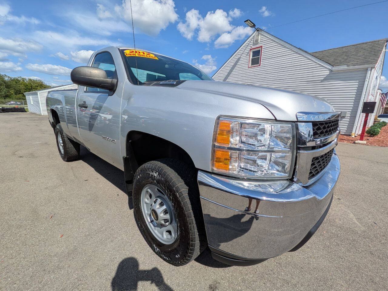 Used 2012 Chevrolet Silverado 2500 W/T w/ Snow Plow Prep Package AWD/4WD image 5