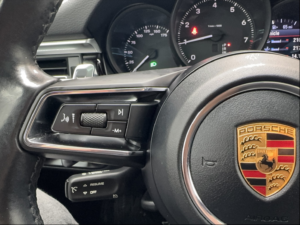 Used 2022 Porsche Macan AWD/4WD image 50