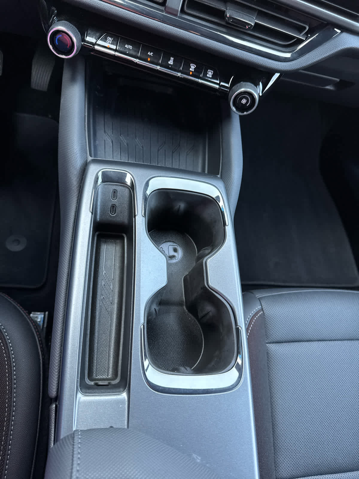 Used 2024 Chevrolet Equinox EV RS image 34