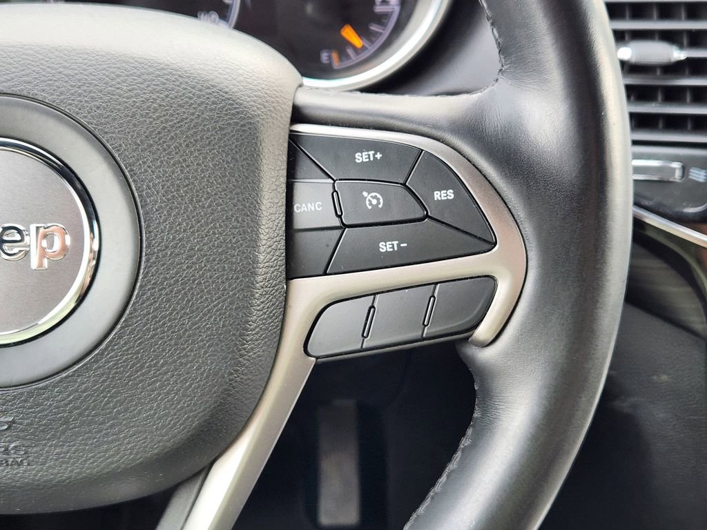 Used 2021 Jeep Grand Cherokee Laredo X image 20