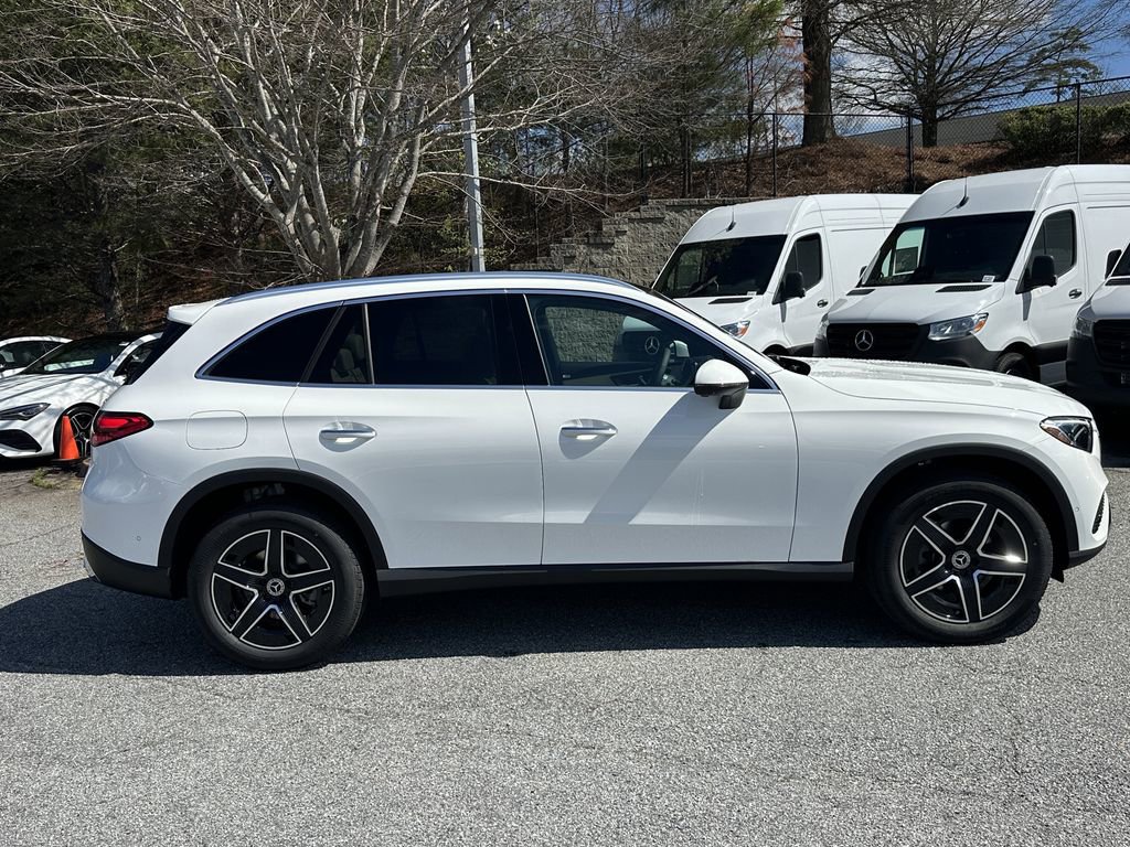 New 2026 Mercedes-Benz GLC 300 4MATIC image 9