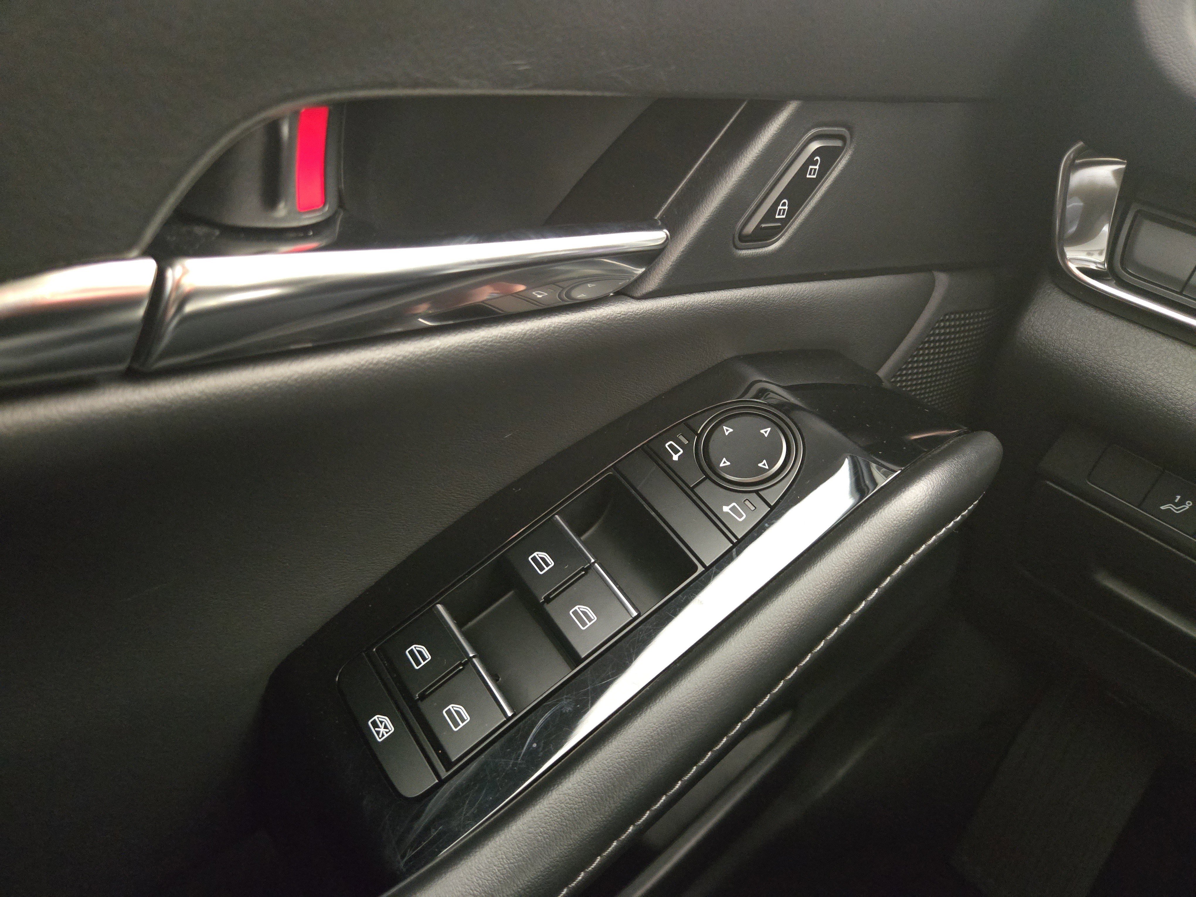 Used 2024 MAZDA CX-30 AWD 2.5 S w/ Preferred Package image 29