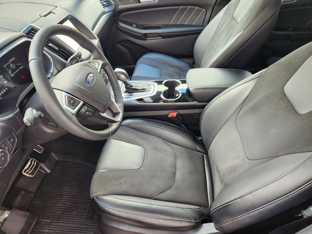 Used 2018 Ford Edge Sport w/ Equipment Group 401A AWD/4WD image 13