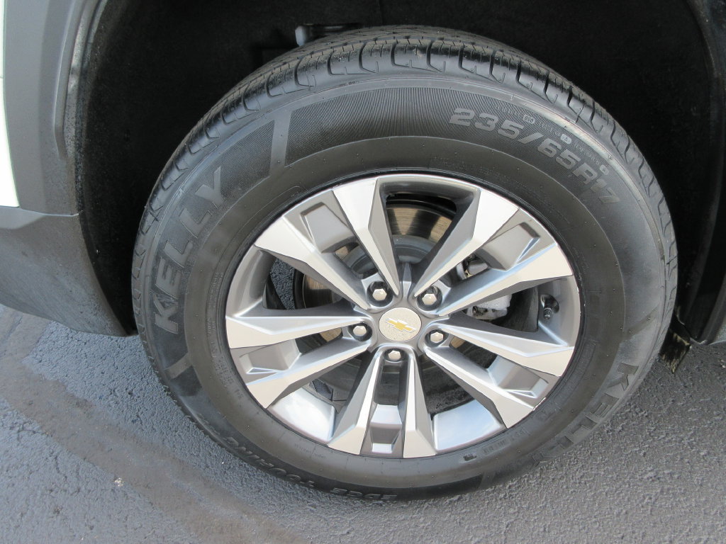 Certified 2025 Chevrolet Equinox LT w/ Convenience Package II FWD image 9