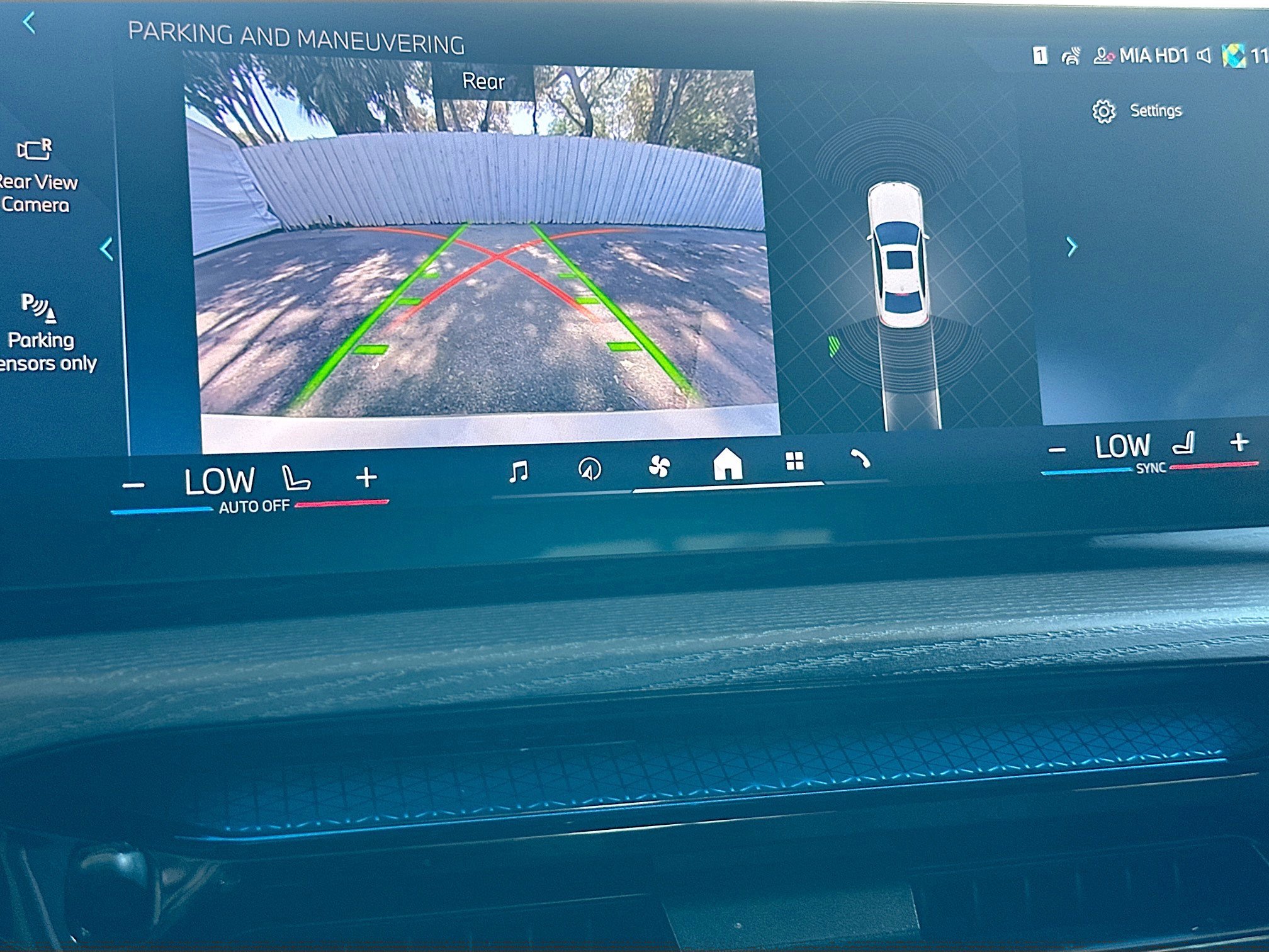 Used 2025 BMW 330i Sedan w/ M Sport Package image 14