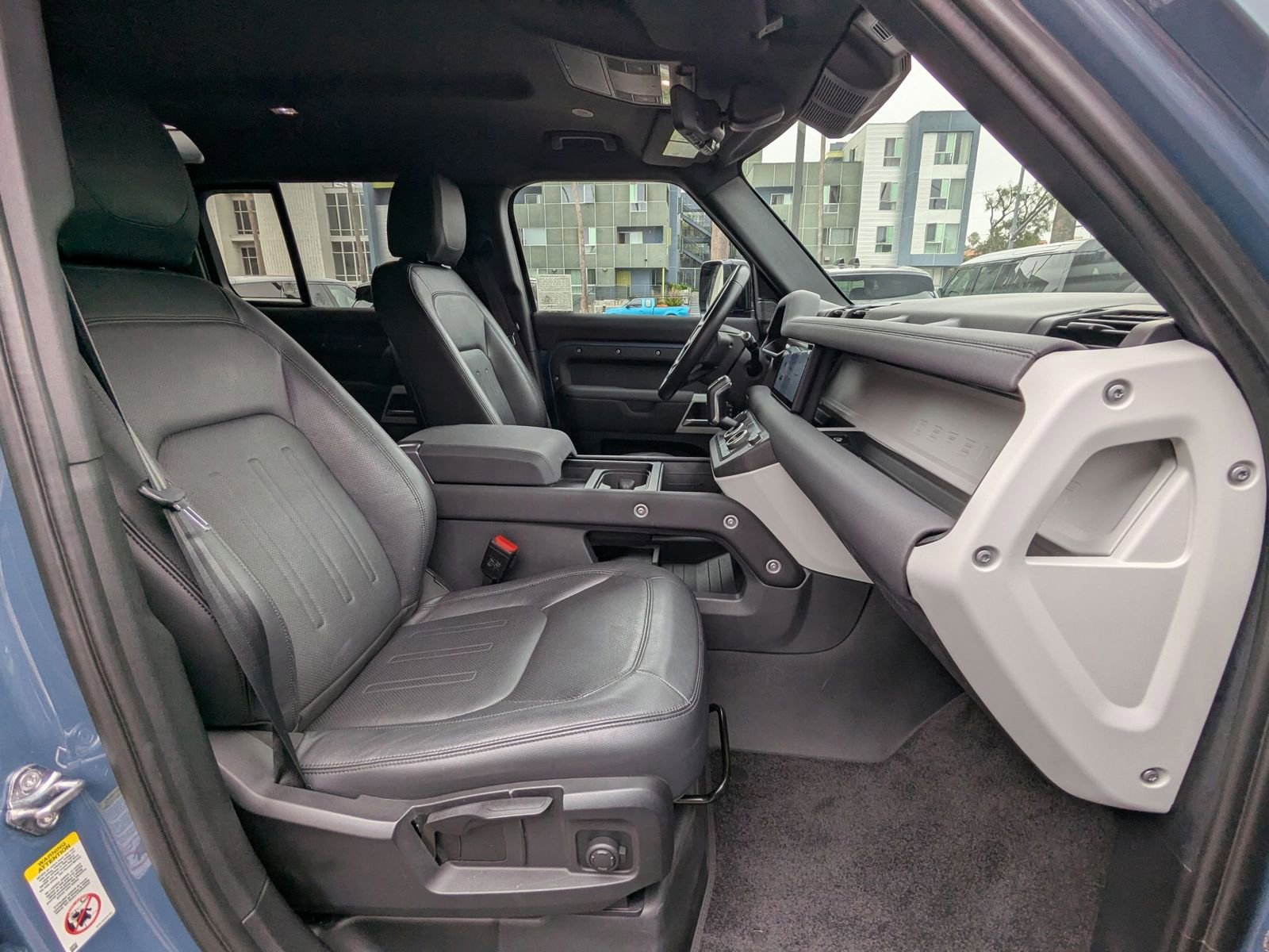 Used 2022 Land Rover Defender 110 S image 21