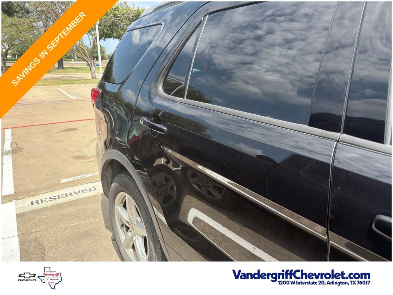 Used 2019 Ford Explorer XLT w/ Equipment Group 201A FWD image 8