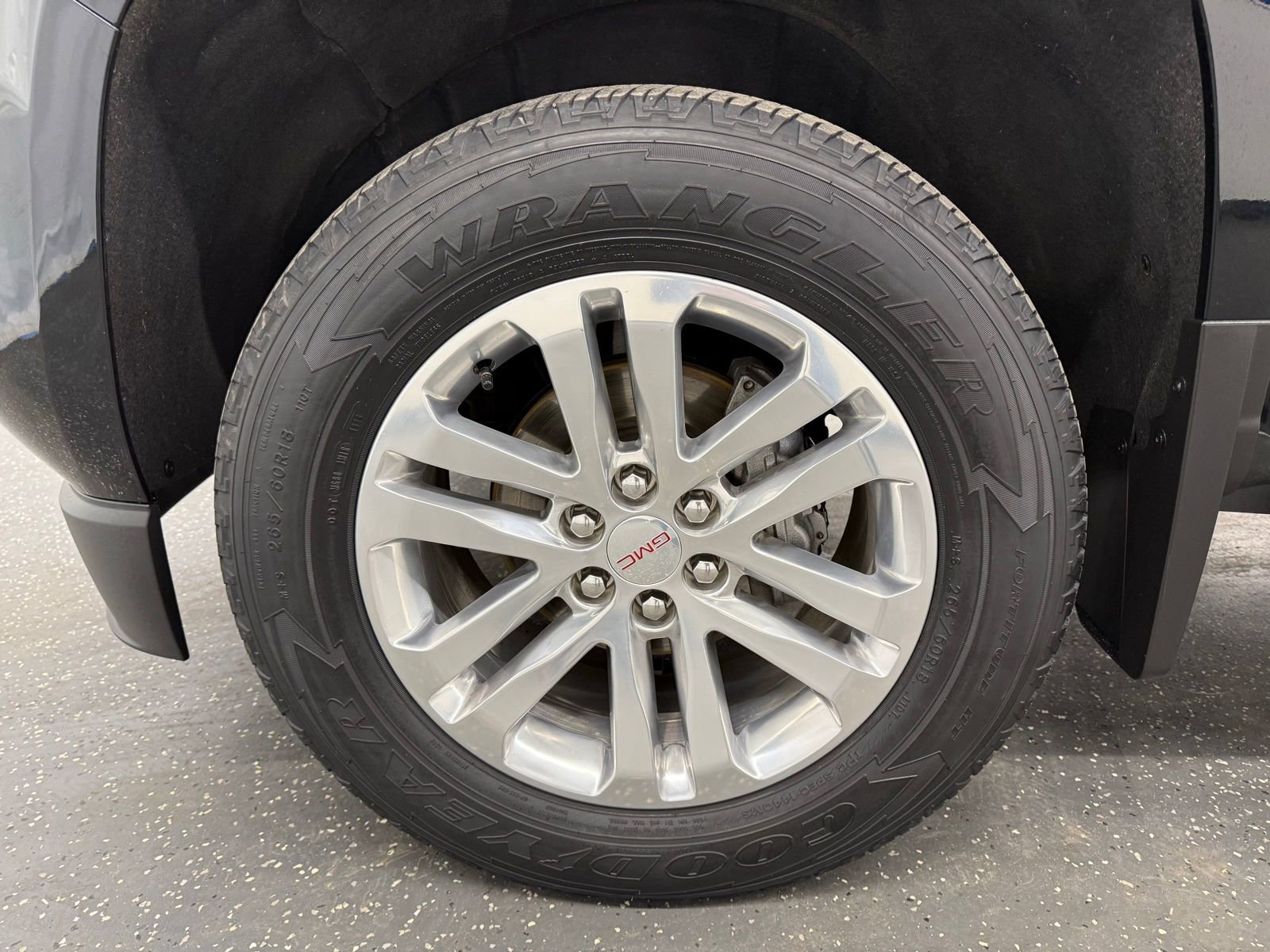 Used 2018 GMC Canyon SLT w/ Driver Alert Package image 18