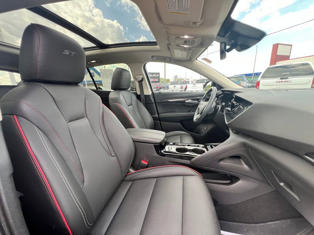 Used 2023 Buick Envision Essence w/ Sport Touring Package FWD image 37